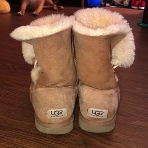 Bailey Button Ugg